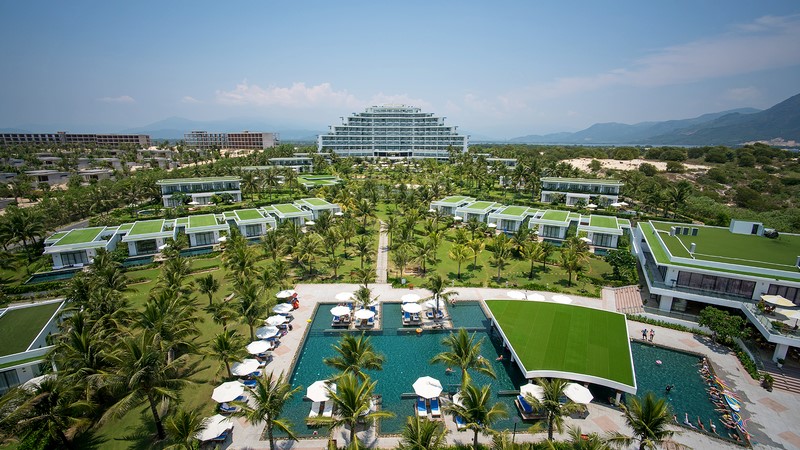 Cam Ranh Riviera Beach Resort & Spa