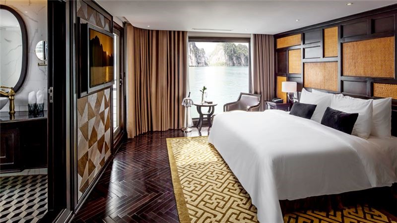 Phòng Captain Suite du thuyền Ambassador Cruise