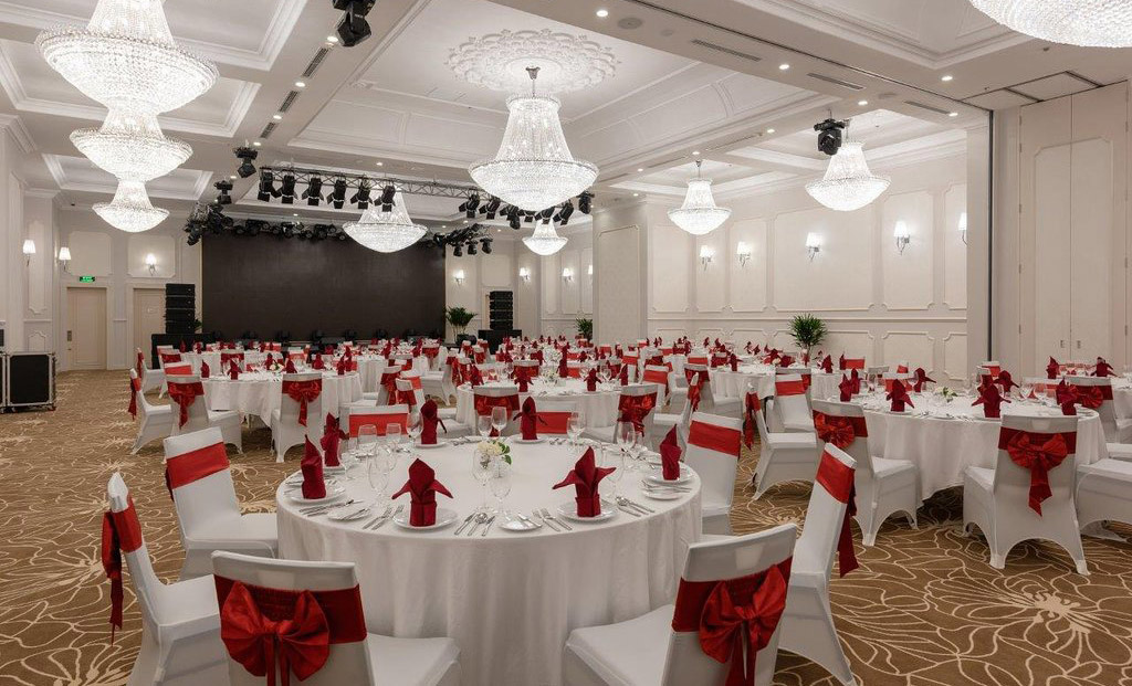 /files/images/VinpearlHotelLangSon/ballroom-is-fully-equipped-(1).jpg