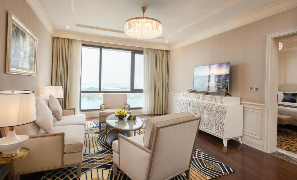/files/images/VinpearlHotelQuangBinh/suite-executive-4.jpg