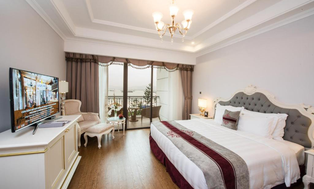 /files/images/VinpearlResort%26SpaHaLong/deluxe-room-4.jpg